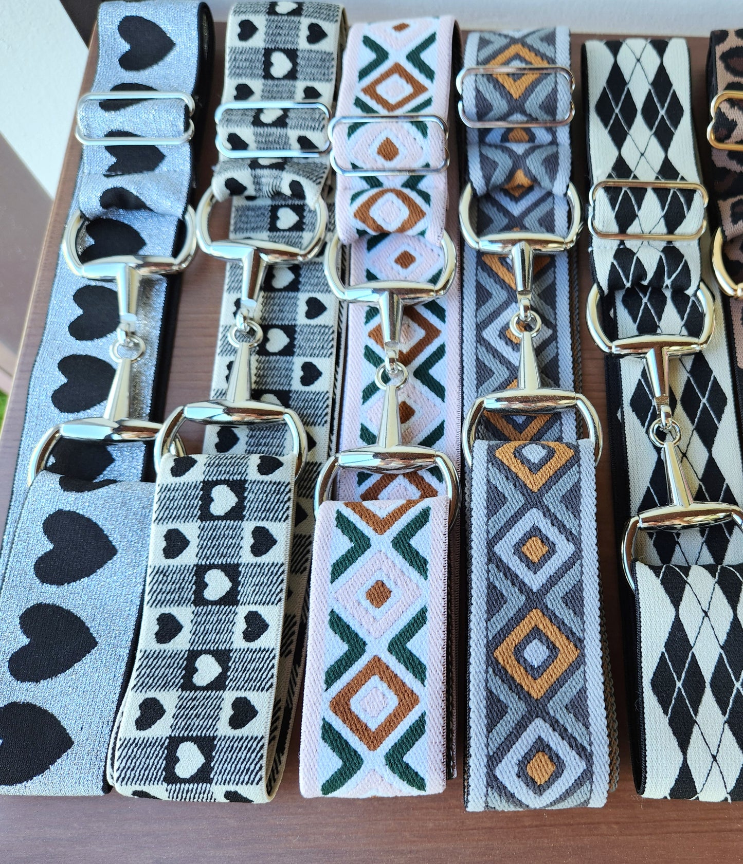 Argyle print stretch bit belt, classic and stylish choice for equestrian wear.