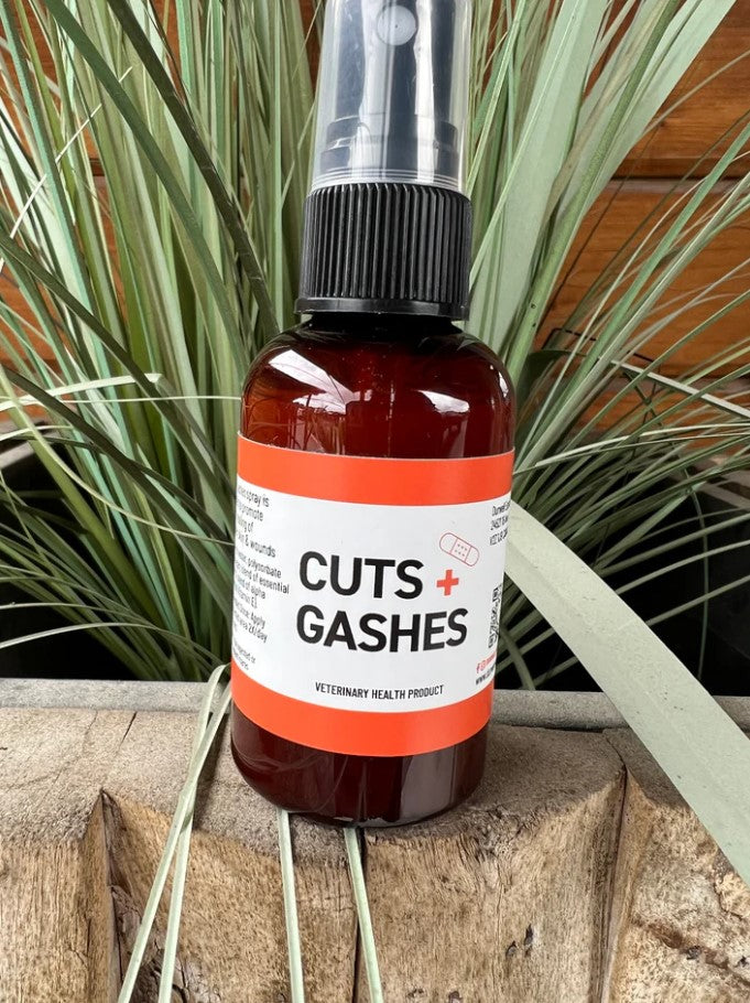Cuts & Gashes: Soothing Spray with Essential Oils