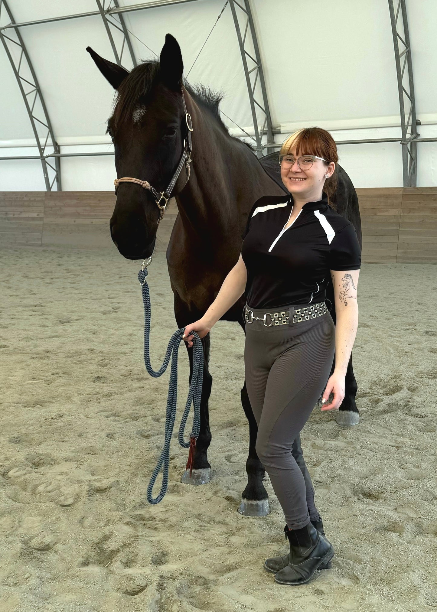 Checkered heart stretch bit belt, fun and unique accessory for equestrian outfits.
